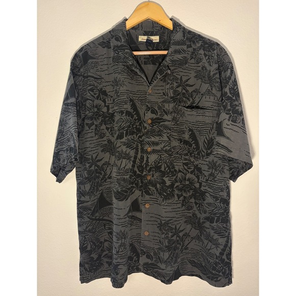 Tommy Bahama Tops - Tommy Bahama Mens XL Silk Camp Shirt Gray Black Tropical Palm Sailboat Island